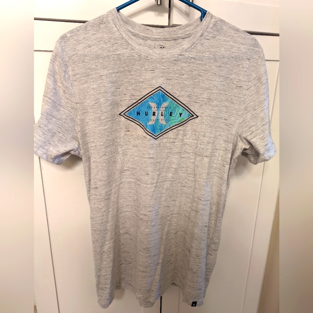 Tee shirt